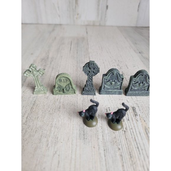 Dept 56 black cat Halloween Tombstone accessory xmas set - Picture 2 of 6